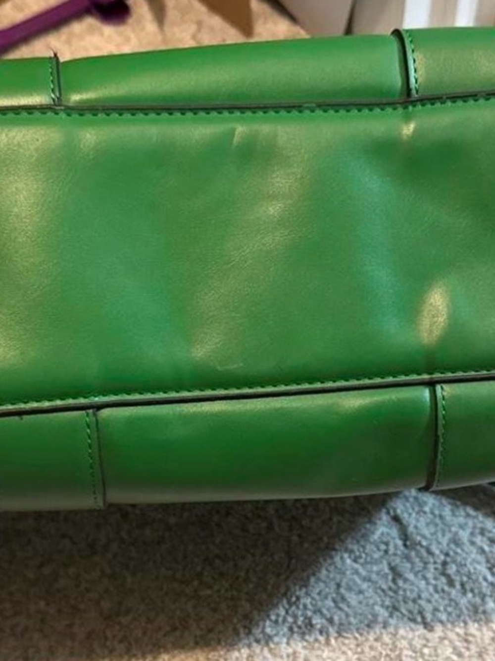Marc Jacobs inspired Green Leather Embossed 'The Tote Bag' - Picture 3 of 4